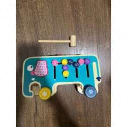 Juguete didáctico de madera martillo